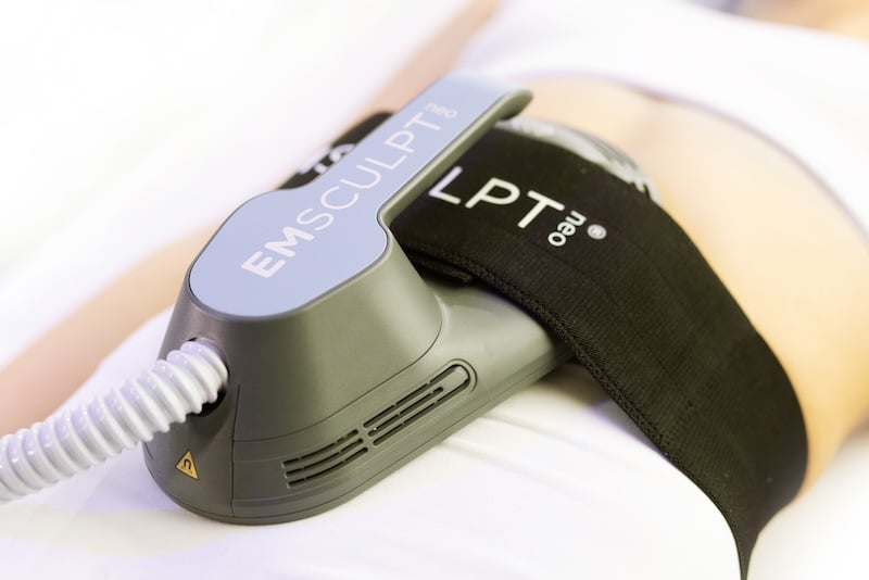 Woman getting Emsculpt treatment at the best practice in NYC